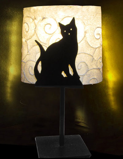 Lampada in ferro e carta di gelso con gatto, Lampade in ferro e carta di gelso con gattoLampade in ferro e carta di gelso con gatto, handmade