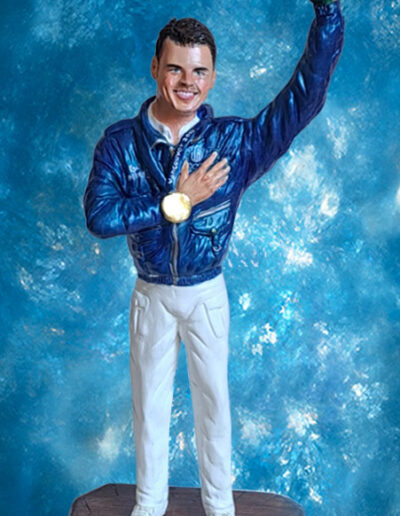 Statuina Campione olimpico di sci Giuliano Razzoli